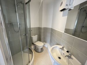 En-suite- click for photo gallery